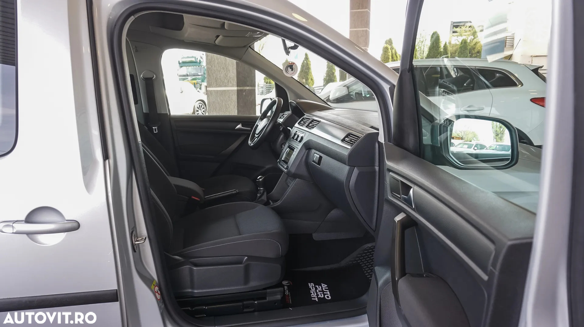Volkswagen Caddy 2.0 TDI (7-Si.) Maxi Comfortline - 18