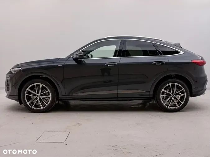 Audi Q5 Sportback - 5