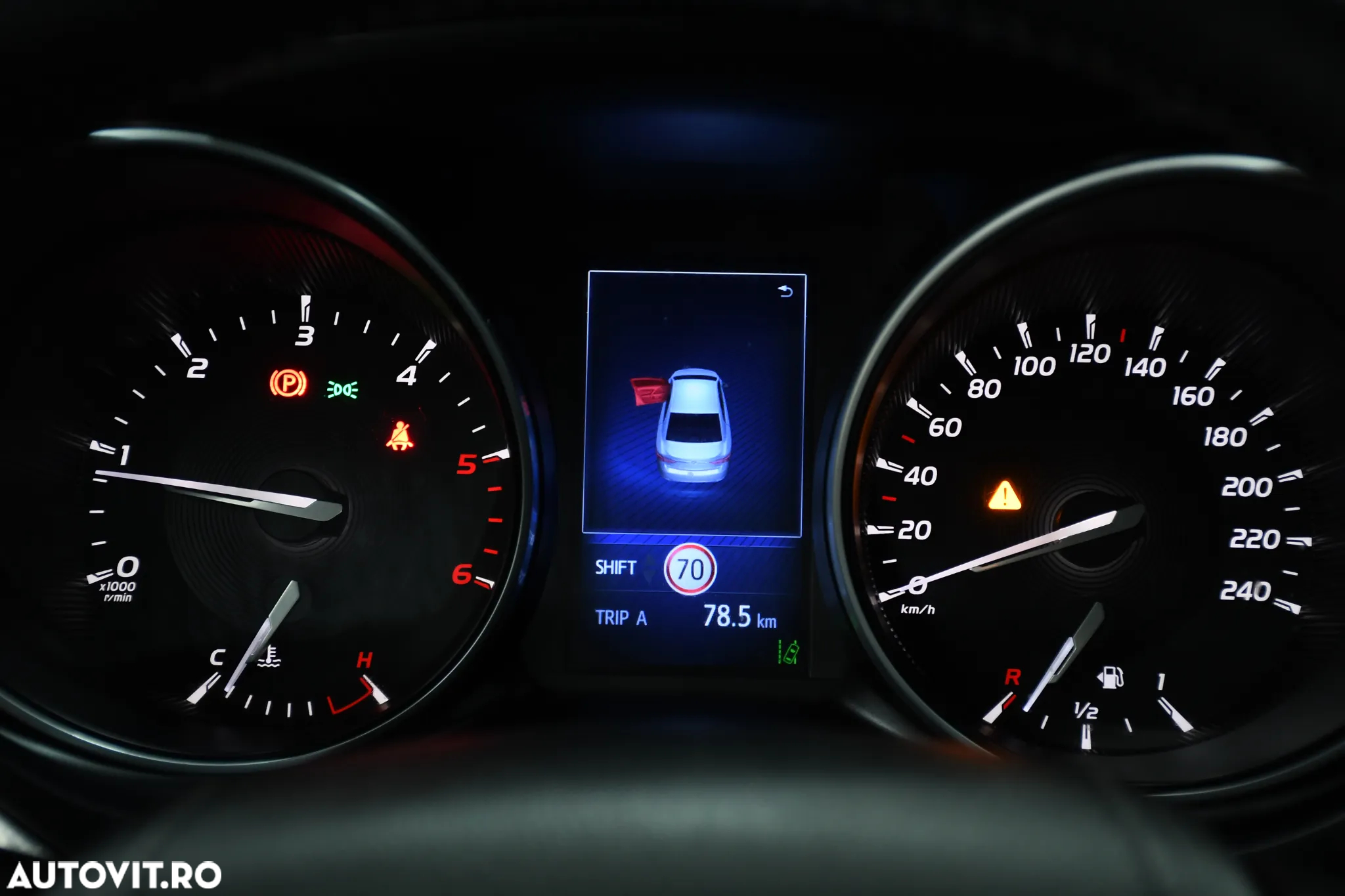 Toyota Avensis 2.0 D-4D Executive - 18
