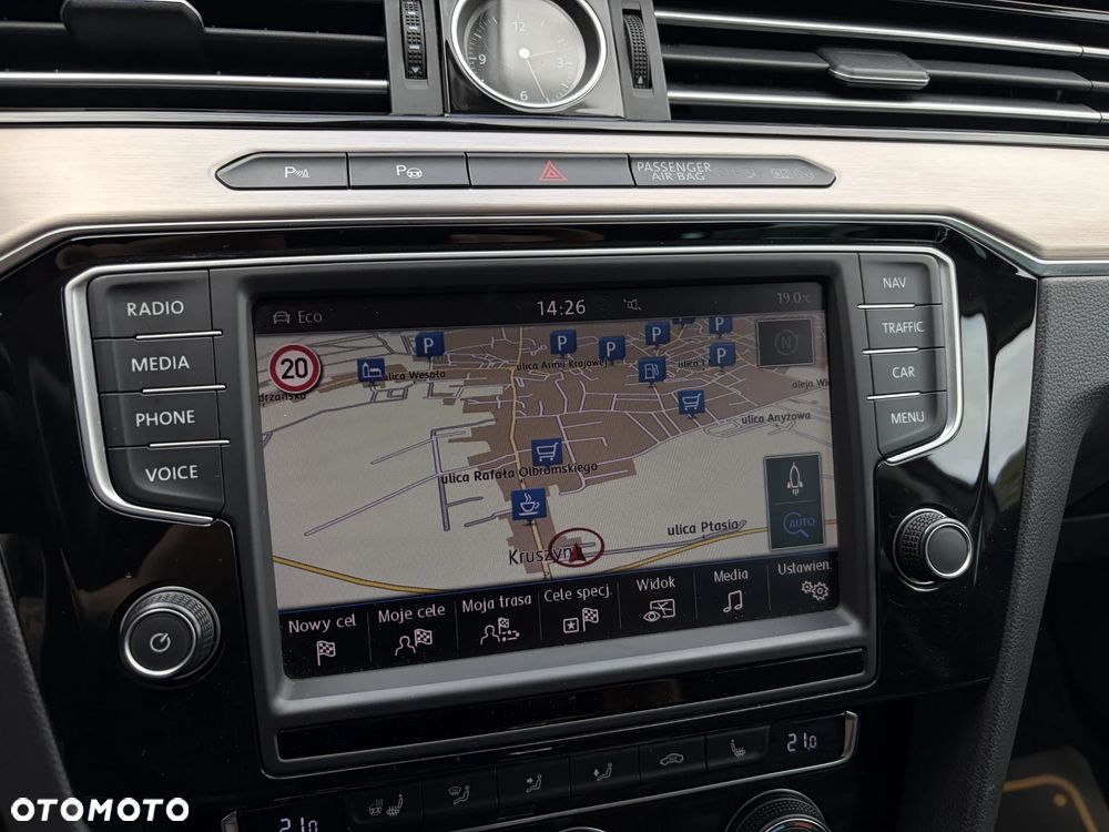 Volkswagen Passat Variant 2.0 TDI SCR 4Motion DSG Highline - 27