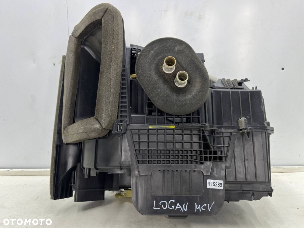 Nagrzewnica Dacia Logan MCV I 06-13r. obudowa chłodnicy wody BEZ klimatyzacji 271205806r - 1