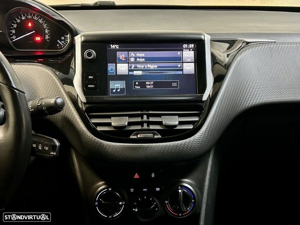 Peugeot 208 1.2 PureTech Style - 23