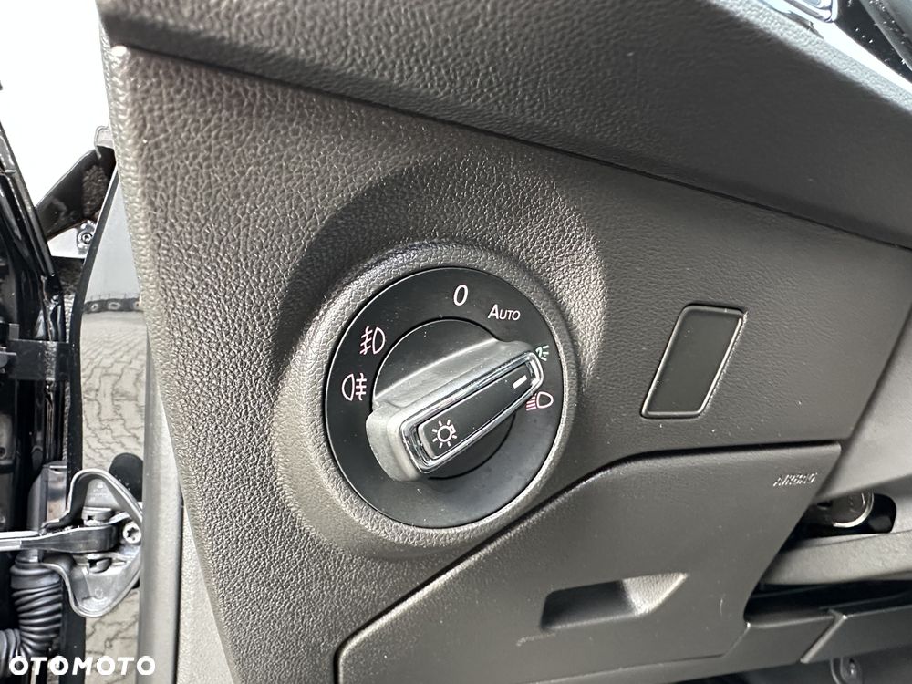 Seat Leon 2.0 TDI DPF Start&Stop DSG FR - 29