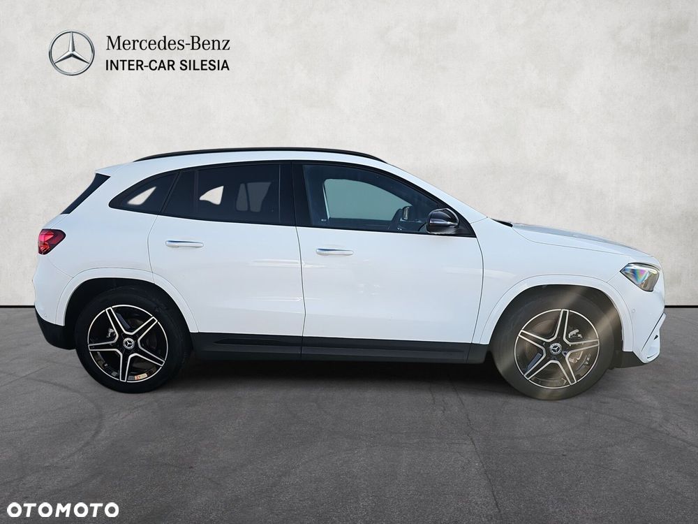 Mercedes-Benz GLA - 4