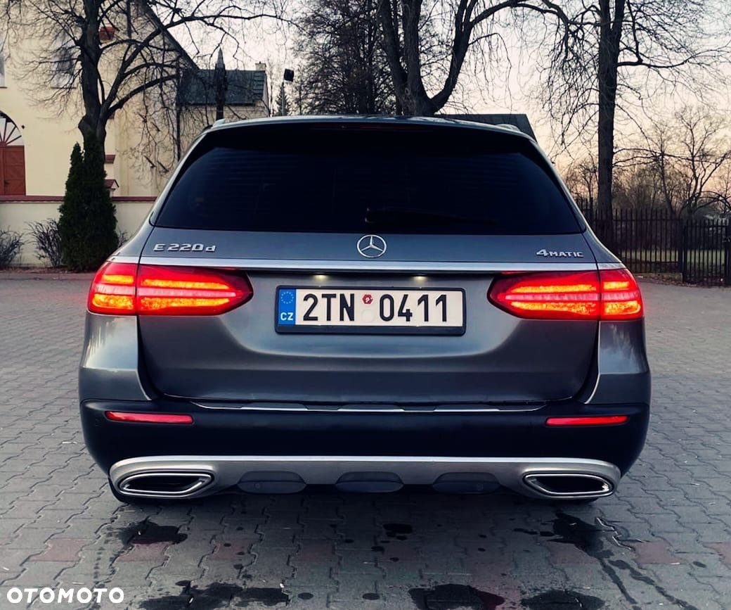 Mercedes-Benz Klasa E 220 d 4-Matic All-Terrain - 6