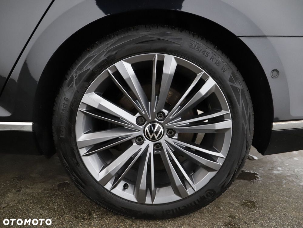 Volkswagen Passat Variant 2.0 TSI Elegance DSG - 28
