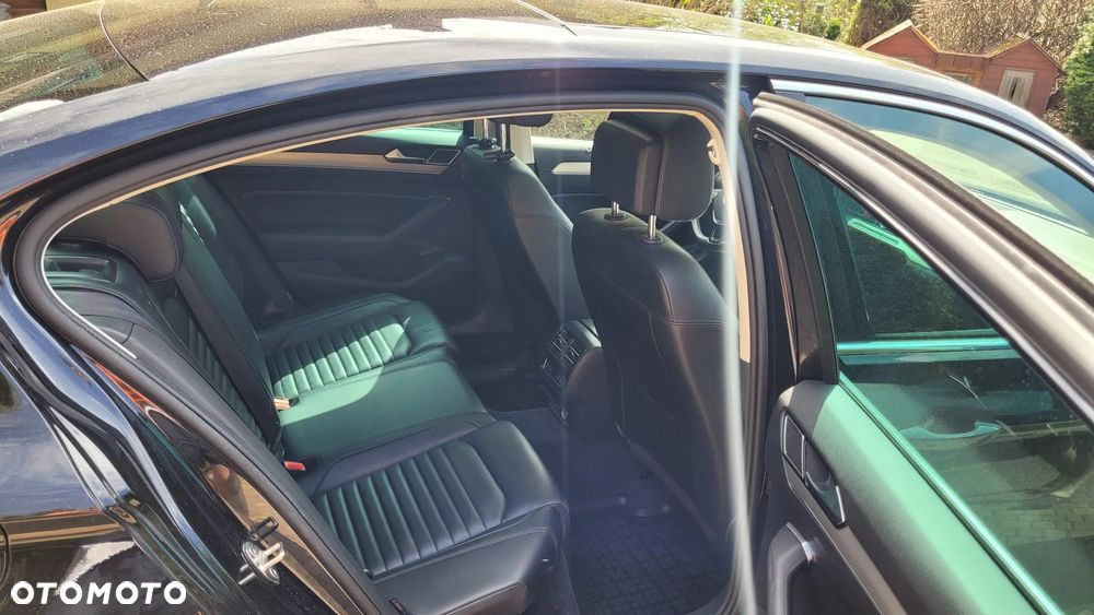 Volkswagen Passat 2.0 TDI 4Mot Elegance DSG - 9