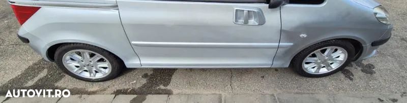 Peugeot 1007 1.6 E 2 Tronic Sporty - 14