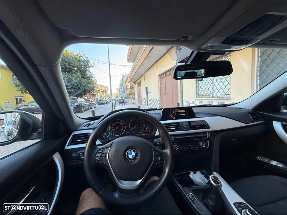 BMW 320 d Touring Efficient Dynamics Edition - 9