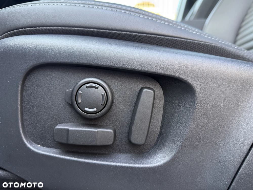 Land Rover Discovery Sport D200 Dynamic HSE - 17