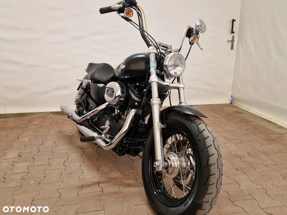 Harley-Davidson Sportster Custom 1200C - 7