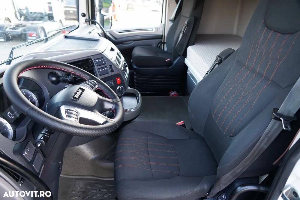DAF XF 530 / RETARDER / AER CONDIȚIONAT PARCARE / CABINĂ SUPER SPACE / - 25