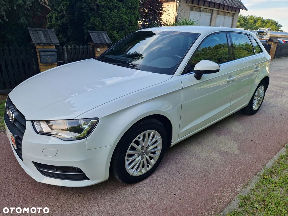 Audi A3 Sportback 1.4 TFSI CoD ultra Ambiente S tronic - 2