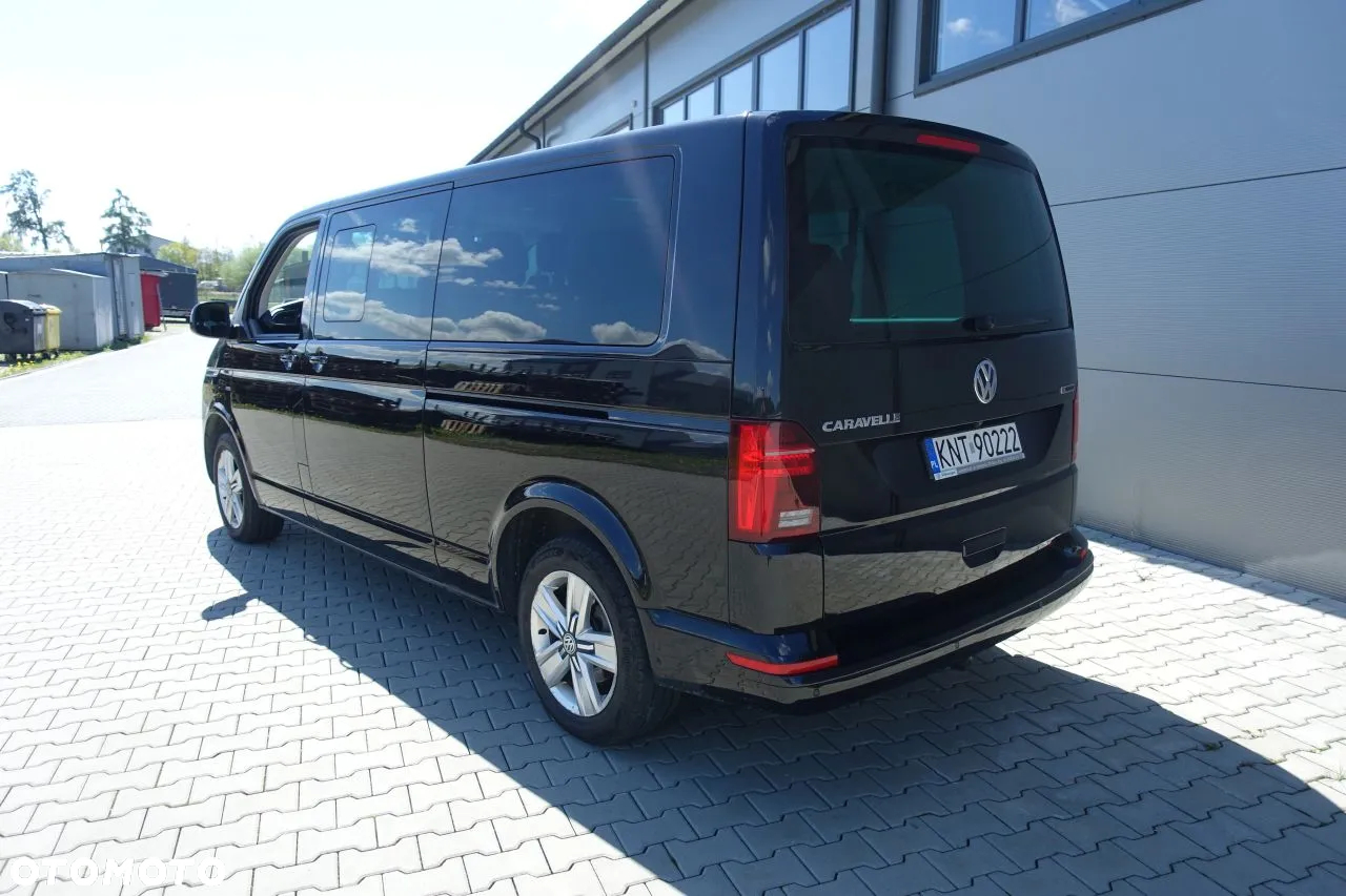 Volkswagen Caravelle - 11