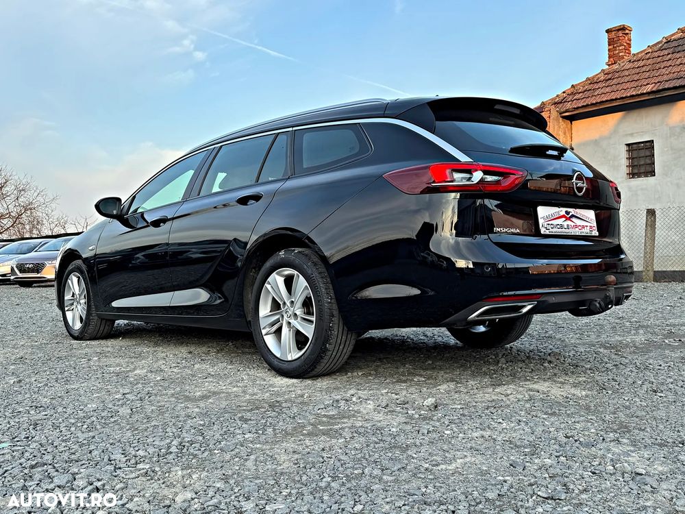 Opel Insignia - 32
