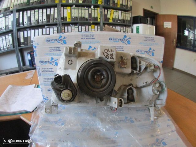 Farol Far1596 SUZUKI GRAND VITARA 1 BREAK 1999 2.0TDI 90CV 5P PRETO DRT H4 KOITO - 2