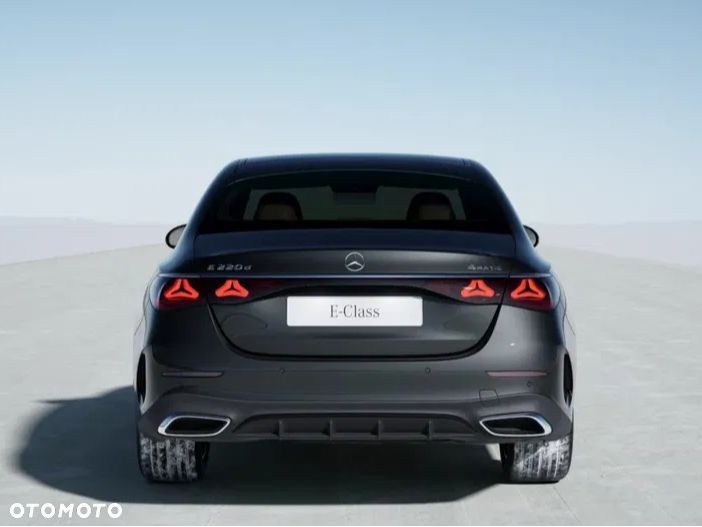 Mercedes-Benz Klasa E 220 d mHEV 4-Matic AMG 9G-Tronic - 4
