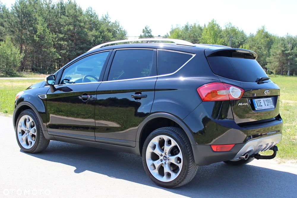 Ford Kuga 2.0 TDCi 2x4 Titanium - 8