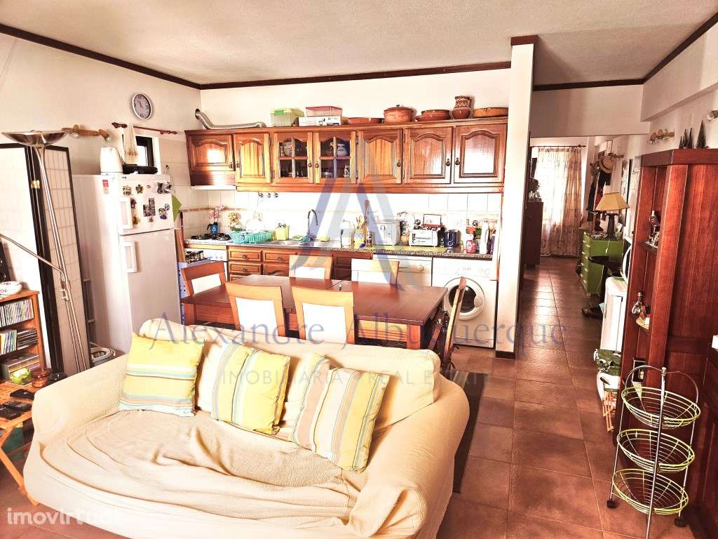 Excelente apartamento T1 à venda - Apenas 30 metros da praia! - Grande imagem: 5/17