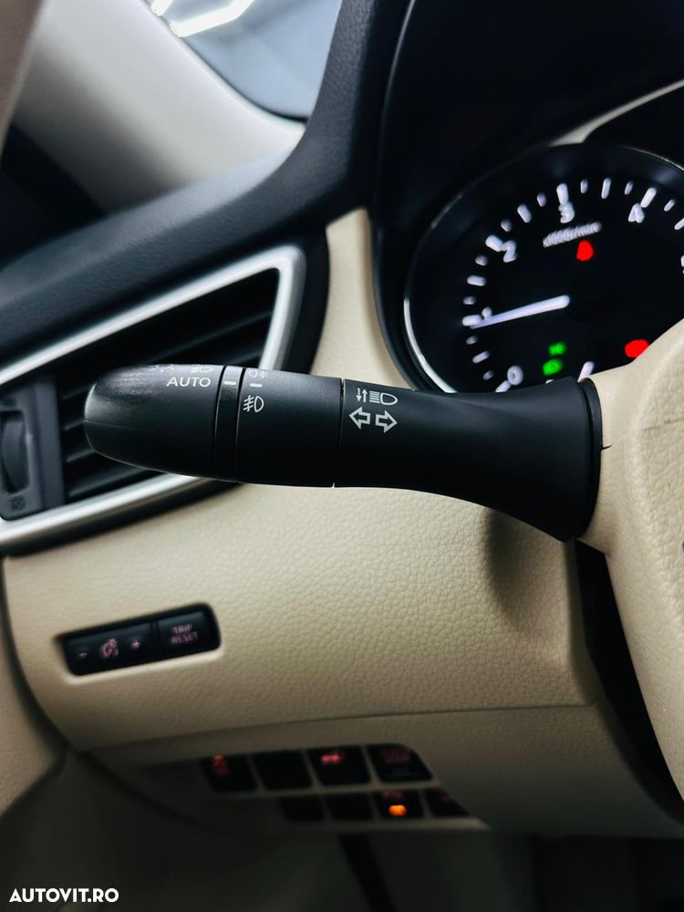 Nissan X-Trail 1.6 dCi Tekna - 30