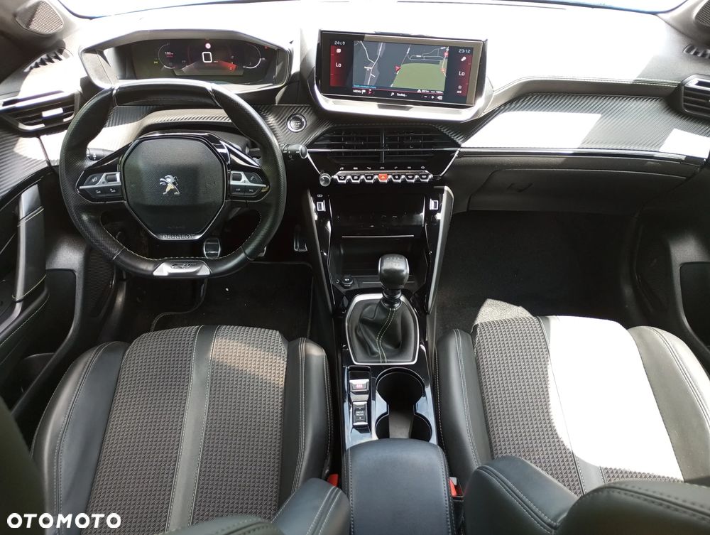 Peugeot 208 1.2 PureTech GT Line S&S - 21