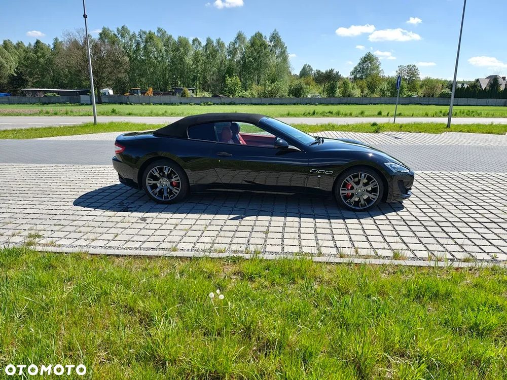 Maserati GranCabrio Sport - 13