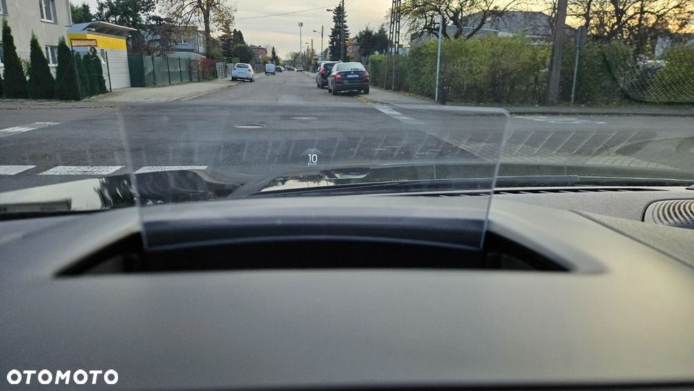 Ford Kuga 2.0 EcoBlue 4x4 ST-LINE X - 36