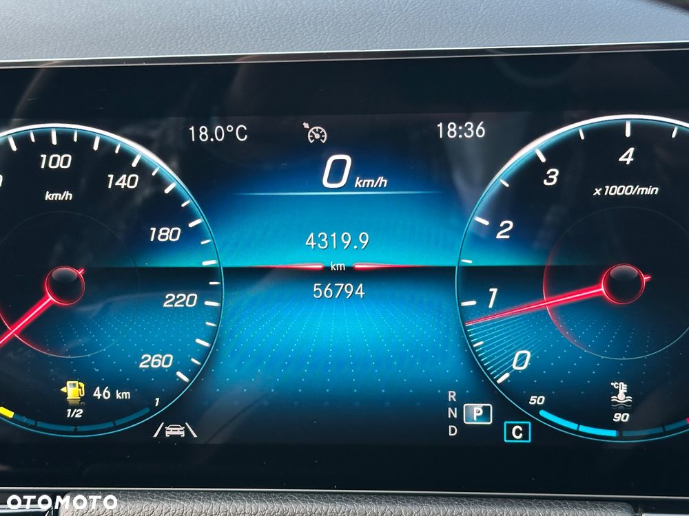 Mercedes-Benz Klasa B 180 7G-DCT Edition 2020 - 36