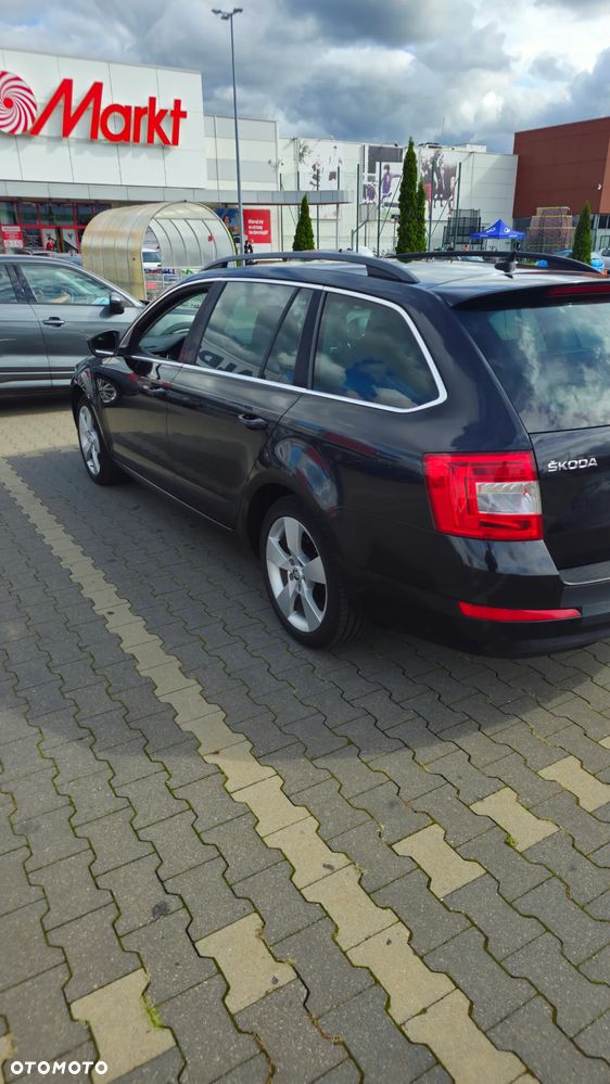 Skoda Octavia 2.0 TDI Ambition DSG - 6