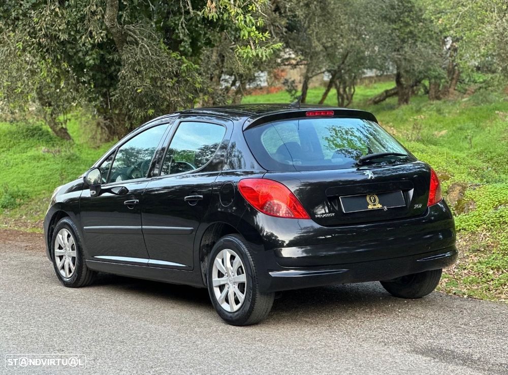 Peugeot 207 1.4 16V Trendy - 15