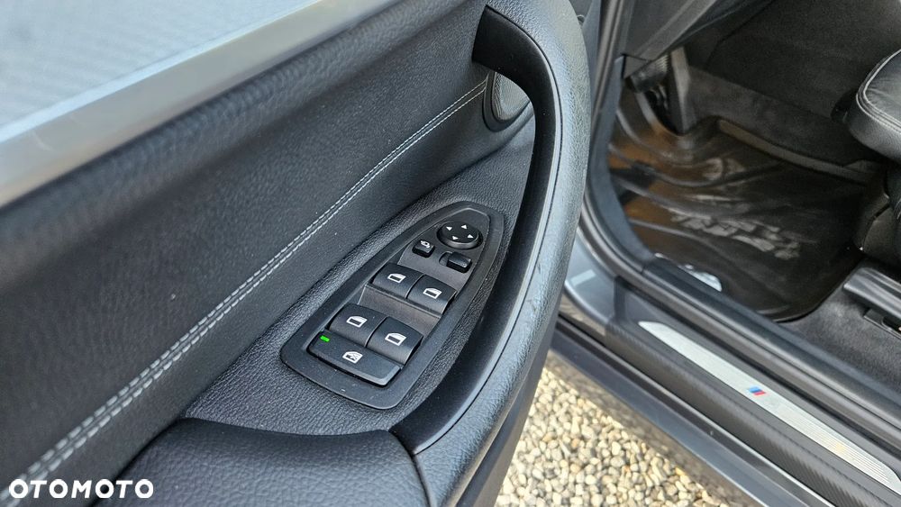 BMW X1 xDrive25i M Sport - 16