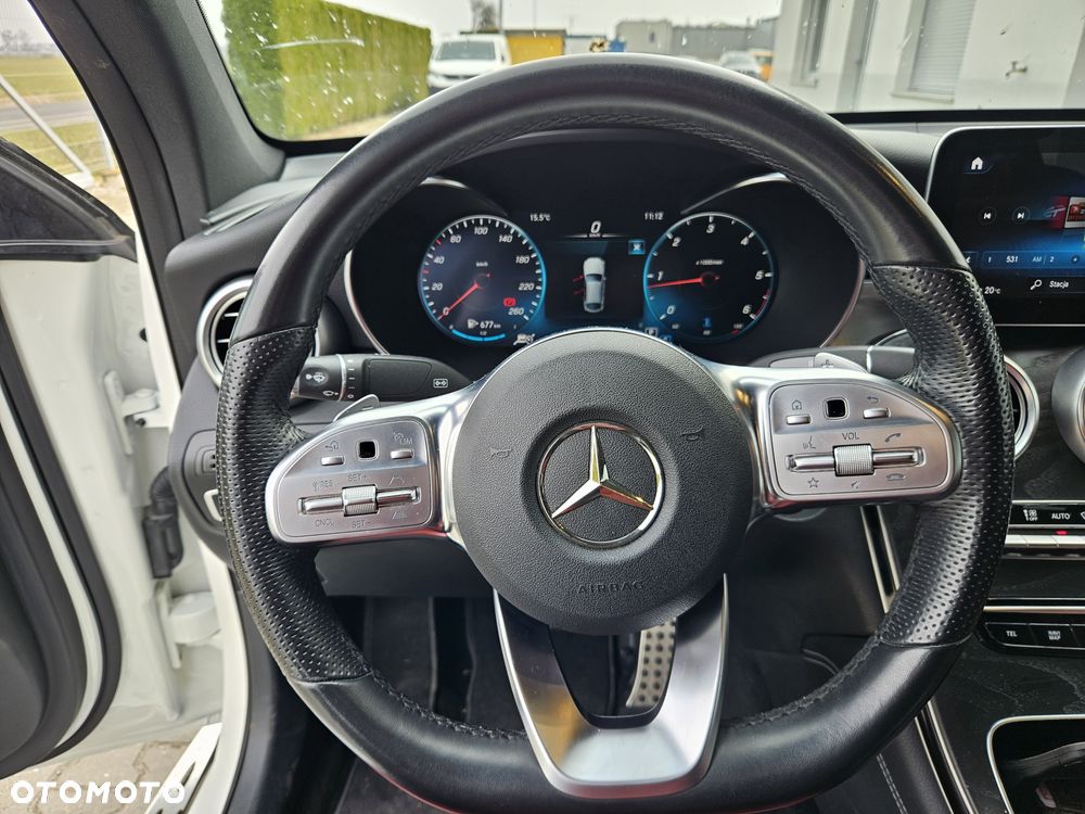 Mercedes-Benz GLC 300 d 4Matic 9G-TRONIC Exclusive - 27