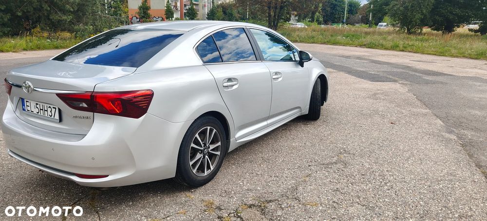 Toyota Avensis 1.8 Premium - 6
