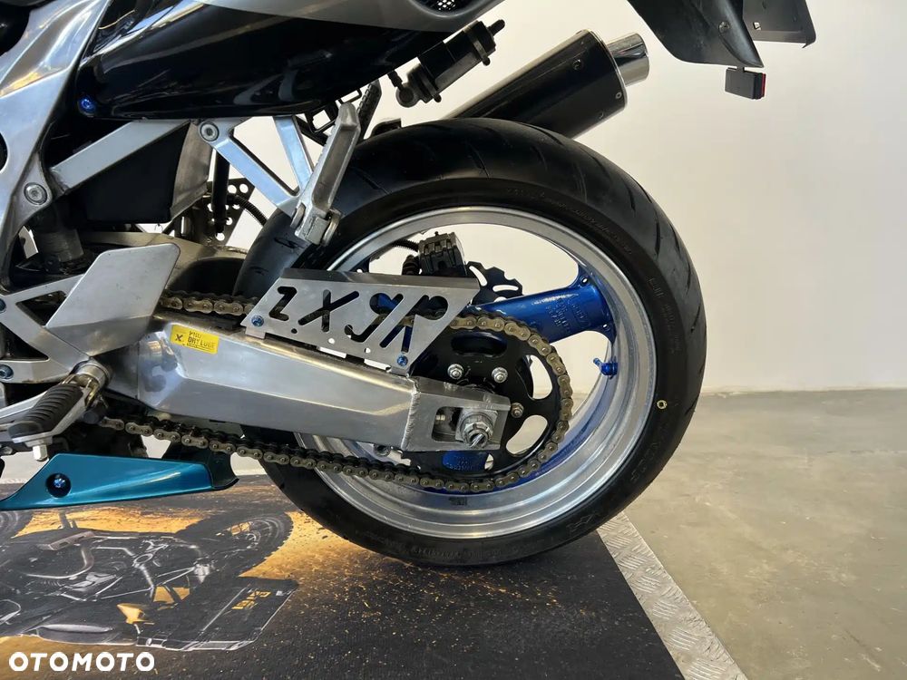 Kawasaki Ninja - 17