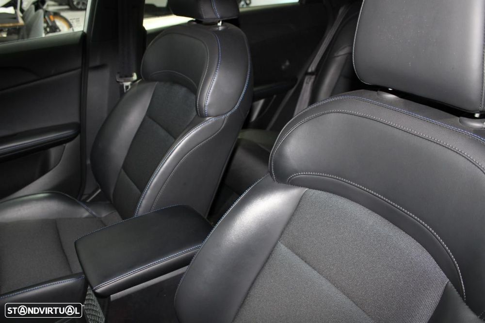 MG MG4 64 kWh Luxury - 11