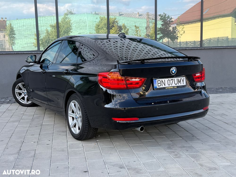 BMW Seria 3 318d Aut. Modern Line - 14