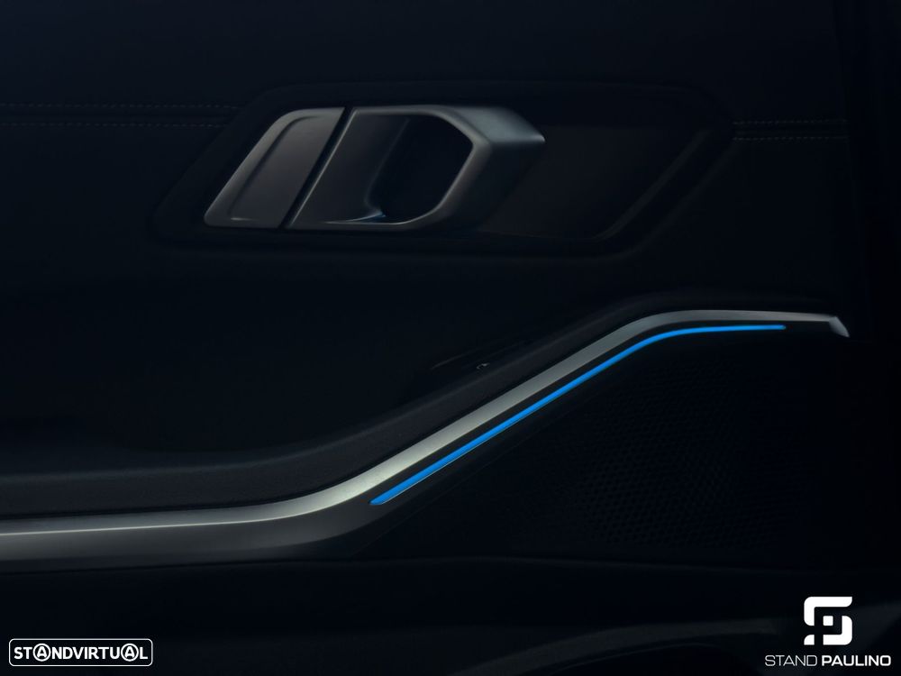 BMW 330 e Line Luxury Auto - 35