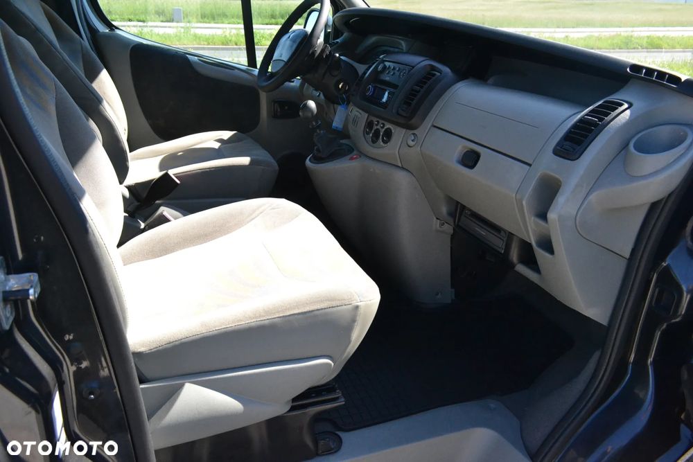 Renault Trafic Passenger Expression - 21