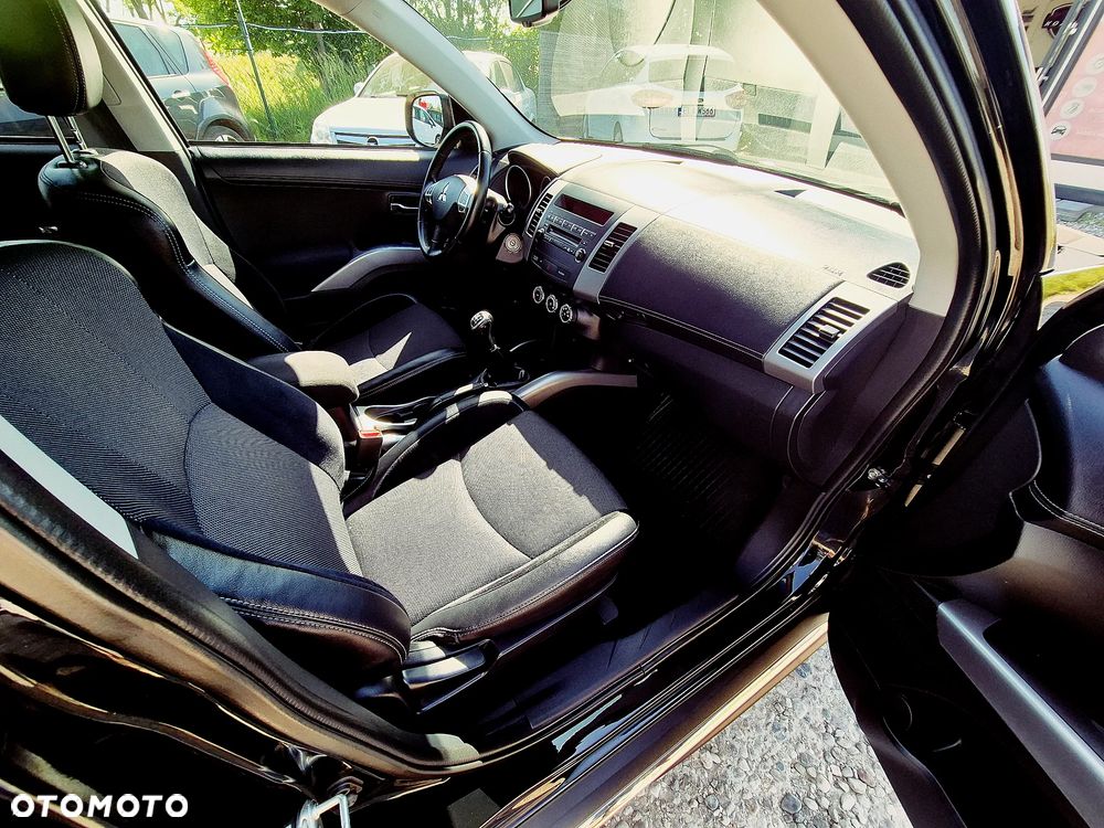 Mitsubishi Outlander 2.0 2WD Motion - 26