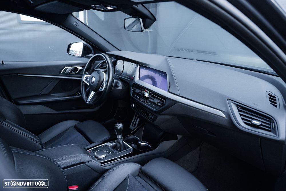 BMW 116 d Pack Desportivo M - 33