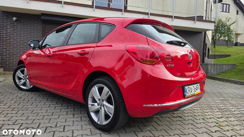 Opel Astra 1.6 Exklusiv - 2