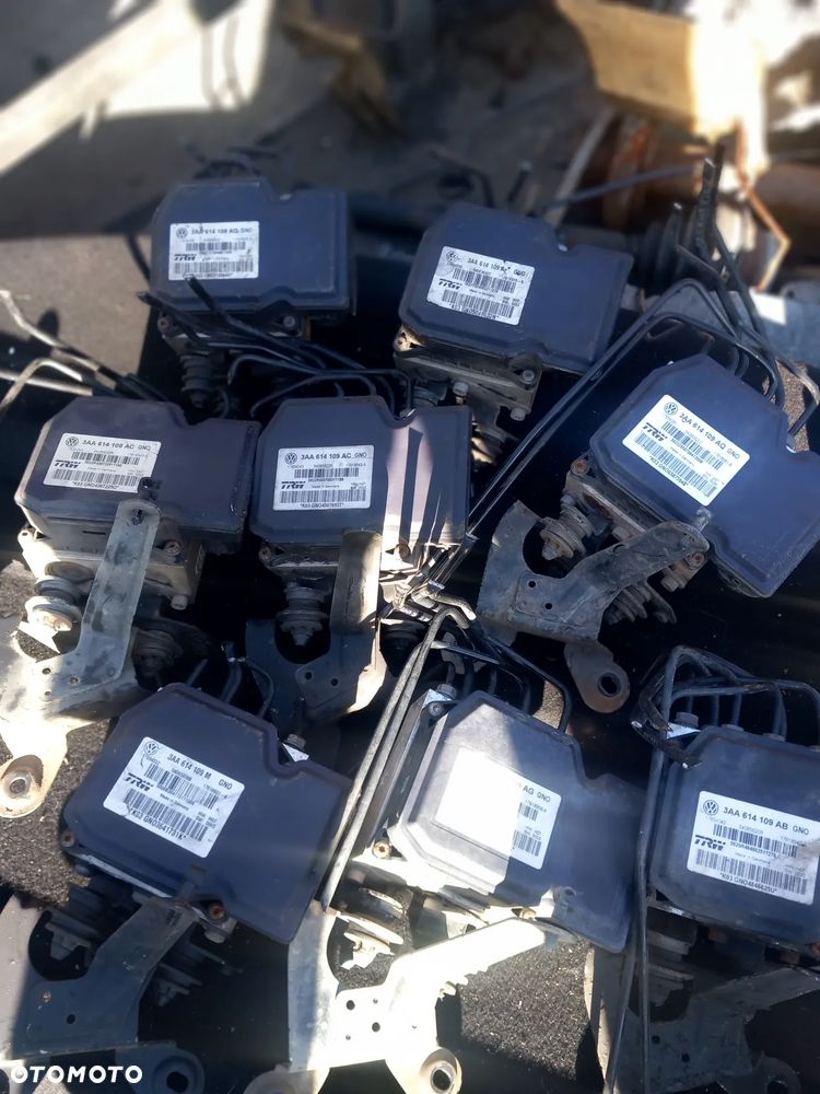 Sterownik ABS 3AA 614 109 AG AQ AC AP ABAF - 3