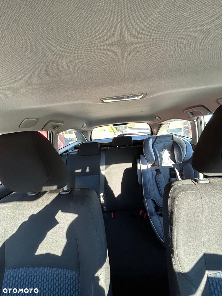 Toyota Auris 1.6 Comfort - 16