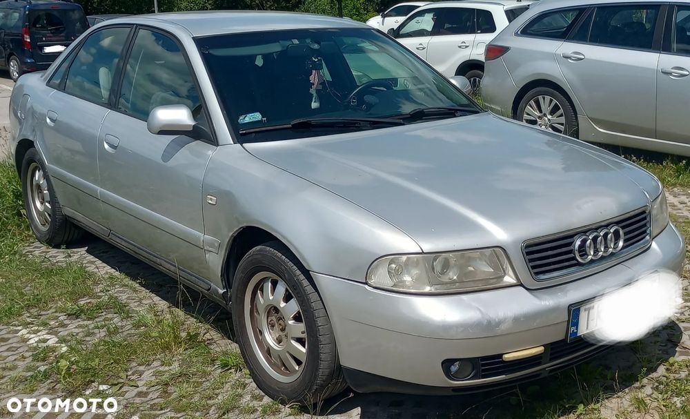 Audi A4 Limousine - 8