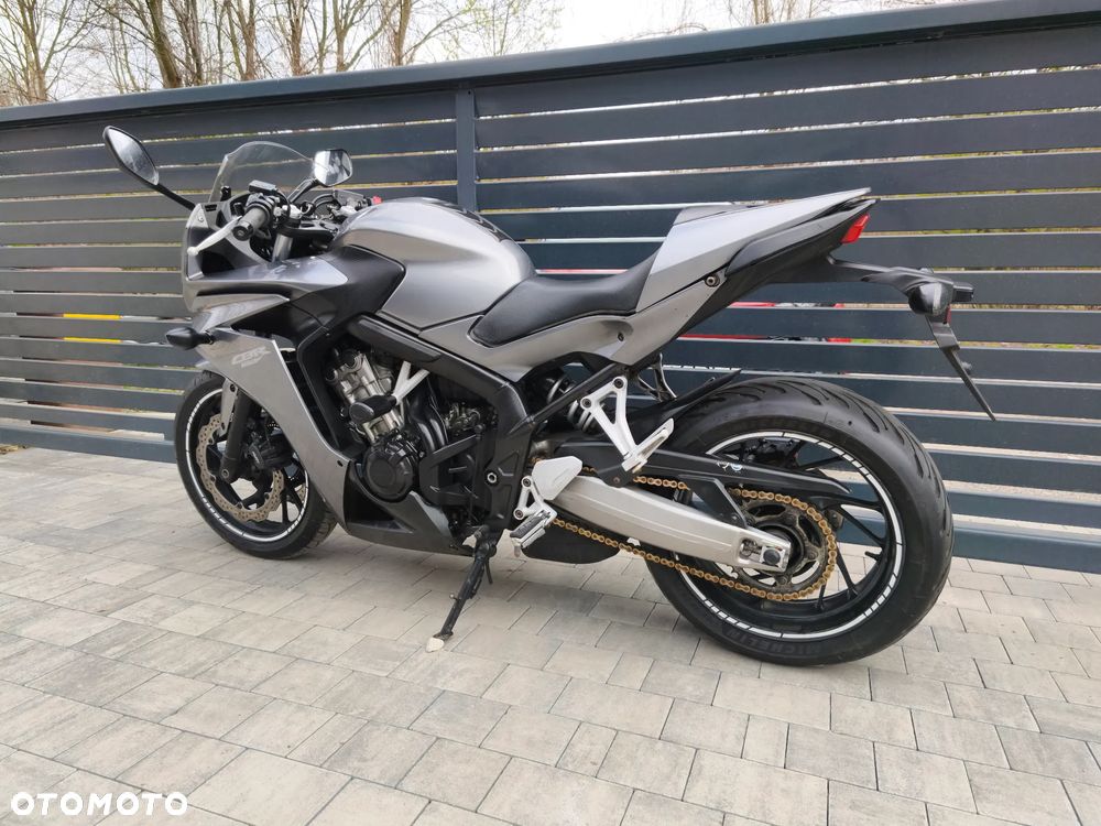 Honda CBR - 23