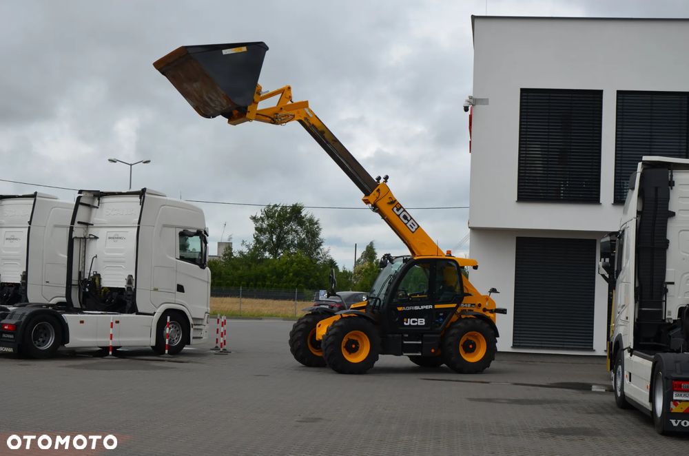 JCB 542-70 AGRI SUPER 2024r / ŁYŻKA 3m i WIDŁY / 783mth! / TORQUE LOCK 4 / Q-FIT / REWERS WENTYLATORA / OSŁONY POD. / ZACZEP + INSTALACJA - 2