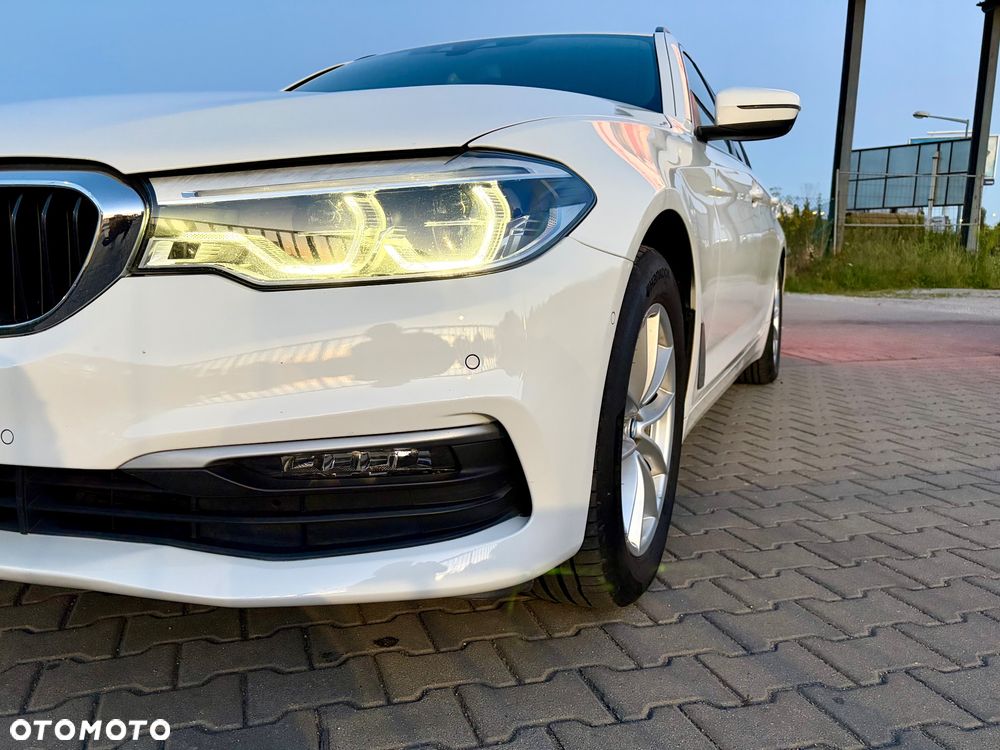 BMW Seria 5 520d M Sport Edition - 10