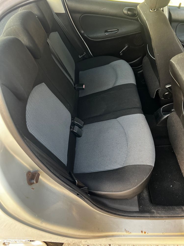 Peugeot 206 1.4 HDi XT - 9