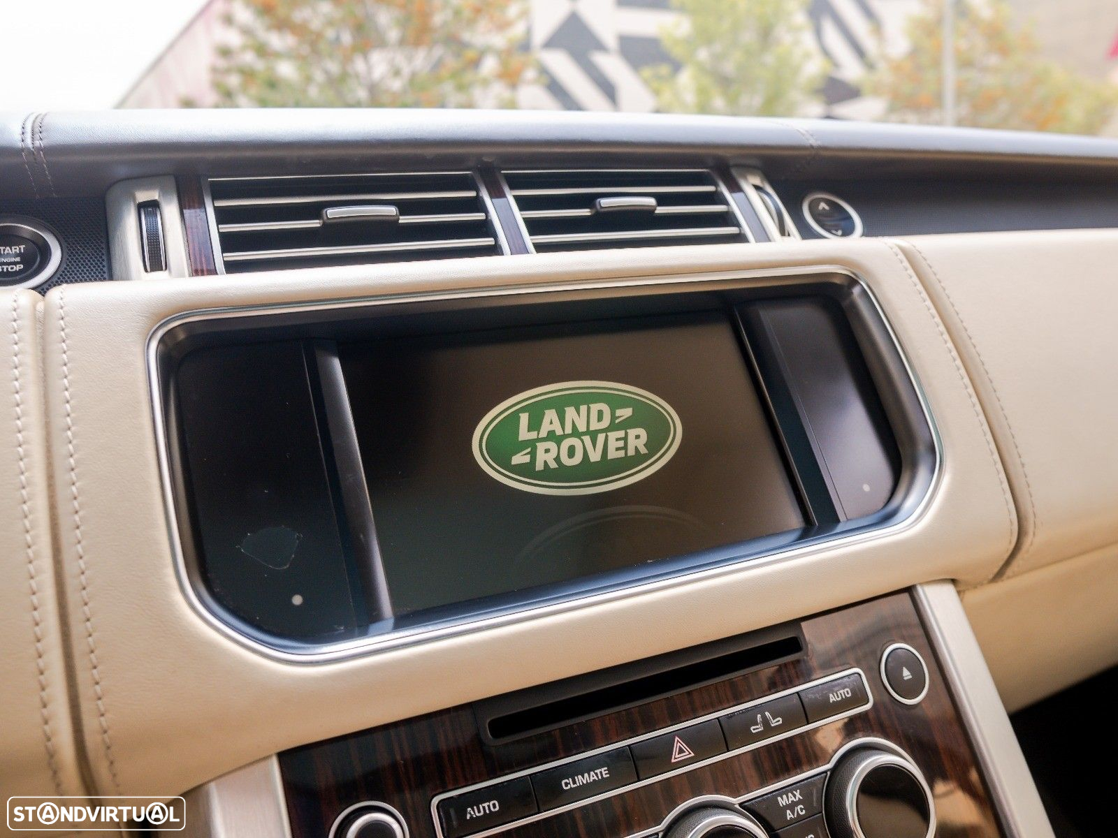 Land Rover Range Rover RR.3.0 SDV6 HEV Autobiography - 35
