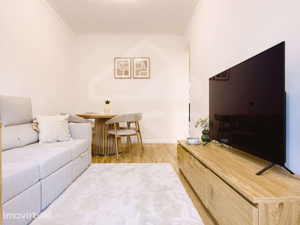 T2 Moderno, Muita Luz Natural | Prédio Renovado em 2021 | Montijo - Grande imagem: 4/16